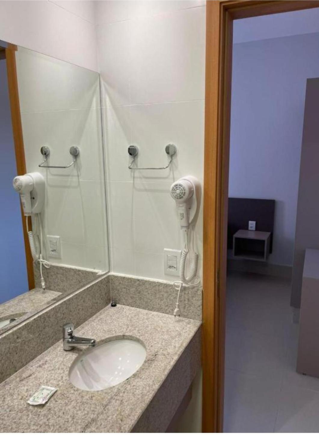 Apartamento Eco Towers - Lagoa Quente